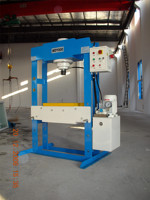 Petite presse hydraulique à cadre en H de 30 tonnes et 60 tonnes avec système servo, pompe moteur, portique, machine de forgeage, machine de moulage