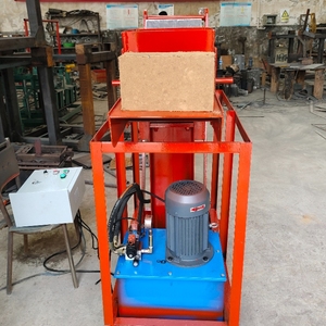 Machine intelligente de fabrication de blocs de terre emboîtables GL2-25 <span class=keywords><strong>Henry</strong></span> pour briques de construction - Product Image 4