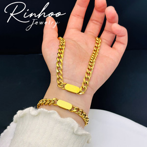 <span class=keywords><strong>Set</strong></span> di Gioielli Unisex Punk, <span class=keywords><strong>Bracciale</strong></span> <span class=keywords><strong>e</strong></span> <span class=keywords><strong>Collana</strong></span> in Acciaio Inox 316L Placcato Oro 18K, Catena Cubana con Nome o Logo Personalizzato - Product Image 2