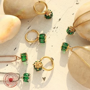 Set di Orecchini e Collana <span class=keywords><strong>Marka</strong></span> per Donna, Design con Piccolo Zircone Smeraldo a Quattro Lati, Acciaio Inossidabile Placcato Oro 18K - Product Image 2