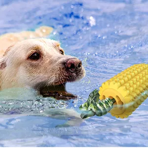 Agresif Chewers için köpek çiğneme oyuncakları, yıkılmaz sert gıcırtılı oyuncaklar, çiğnemek mısır sopa oyuncaklar, sarı