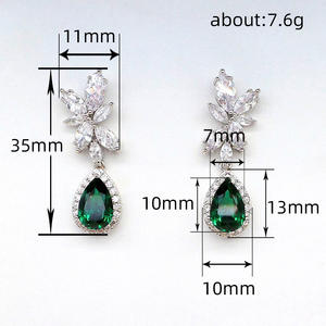 Pendientes colgantes de flores chapados en plata con circonita verde y cristal en forma de lágrima para mujer, estilo romántico de boda - Product Image 6