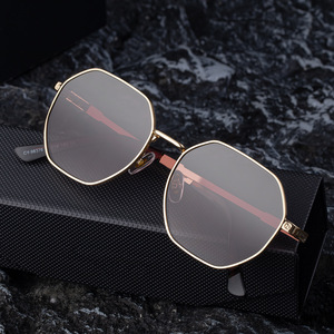 Lunettes de soleil carrées de luxe pour hommes, monture en métal, protection UV400, pare-soleil de classe 2, monture en plastique et métal, couleur noire, boîte - Product Image 4