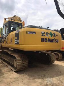 Excavatrice hydraulique sur chenilles PC220-7 Komatsu d'<span class=keywords><strong>occasion</strong></span> de haute qualité pompe à moteur Pelle à chenilles Poclain de 22 tonnes à vendre - Product Image 3