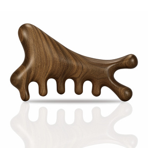 Peine para el Cabello de Madera de Sándalo Ecológico con Diseño de Dientes Profundos en Forma de V para un Cuidado del Cuero Cabelludo Confortable y una Rutina de Belleza Diaria - Product Image 1