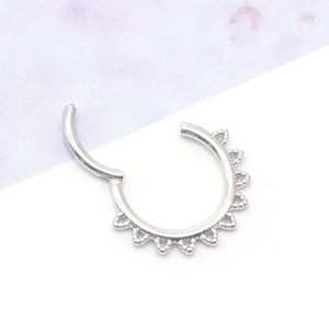 Anneau de nez en acier inoxydable en forme de fleur DQ00116, bijoux de piercing pour un usage quotidien - Product Image 3