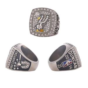 Anillo Conmemorativo del Campeonato de Baloncesto de los San <span class=keywords><strong>Antonio</strong></span> Spurs 2014, Anillo de Joyería de Moda de Aleación de Alta Calidad, Estilo Conmemorativo Deportivo Popular - Product Image 1