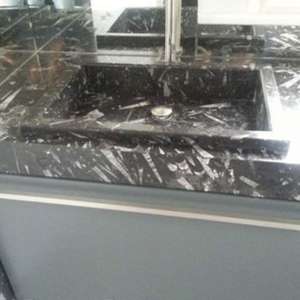 Dalles de pierre fossile noire polie moderne TMZ et dalles de Jura océanique pour salle de bain, meuble-lavabo, cuisine et comptoirs de villa - Product Image 6