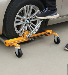 Chariot de déplacement de voiture à roulettes hydraulique haute résistance, capacité 4000 kg, avec pédale de levage à cliquet pour un déplacement facile du véhicule - Product Image 5