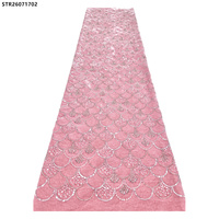 Tissu de velours perlé rouge élégant avec broderie florale et sequins pour robe d'hiver