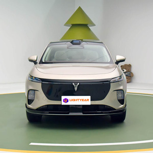 SUV Eléctrico Inteligente Lantu Zhiyin, Gran Venta y Popular, con ADS 4.0, HarmonyOS, Largo Alcance, Tracción Trasera, 5 Puertas, 5 Asientos para Adultos, en Stock - Product Image 1