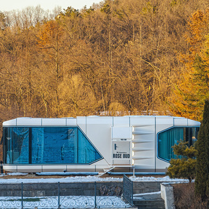 <span class=keywords><strong>Casa</strong></span> Cápsula Tipo Castillo de Dos Pisos, Unidad Prefabricada con Estructura de Acero, Diseño de Lujo con Sala, Cocina y Baño para Negocios de Resorts o <span class=keywords><strong>Airbnb</strong></span> - Product Image 1