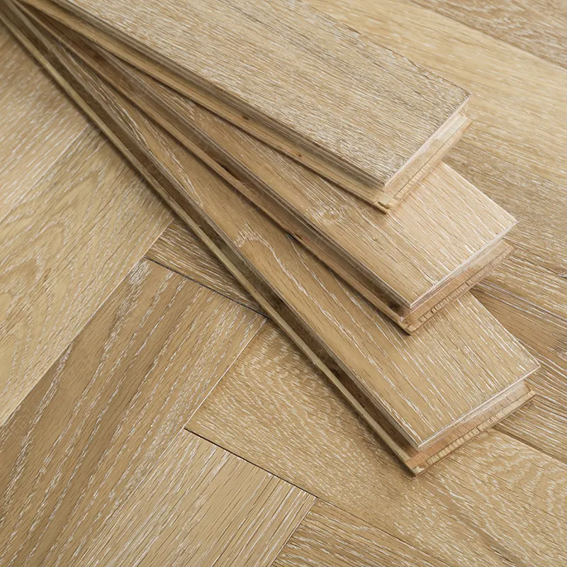 ठोस या इंजीनियर उपलब्ध हैं प्राकृतिक रंग ओक लकड़ी लकड़ी की छत Herringbone फर्श
