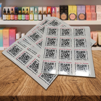 Etiqueta Adhesiva de Papel con Código QR, Laminación Brillante UV, Resistente al Agua, Personalizada con Logotipo, en Rollo