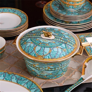 Offre Spéciale : Service de Table de Luxe Nordique Doré 58 Pièces en Porcelaine Fine - Product Image 5