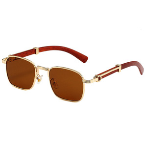 Gafas de Sol Vintage 2026 Unisex UV400, Montura Metálica Dorada de Diseño, <span class=keywords><strong>Lentes</strong></span> de PC Ligeras, Estilo <span class=keywords><strong>Vogue</strong></span> de Lujo, Logotipo Personalizado, Venta al Por Mayor - Product Image 2