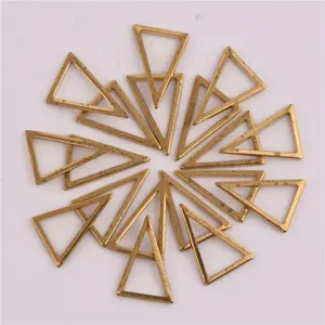 16.2毫米几何三角形铜饰品DIY手工串珠材料韩国极简主义耳环吊坠