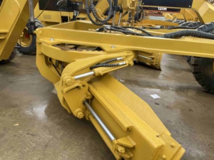 รถเกรดเดอร์มือสอง Caterpillar 140K พร้อมเครื่องยนต์ 12 ตัน น้ำหนักใช้งาน 130 กิโลวัตต์ สภาพดี ขาย - Product Image 6