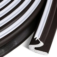 Bande d'étanchéité en mousse PU de haute qualité, flexible, compressible, imperméable et anti-poussière pour la protection des interstices des portes et fenêtres en bois