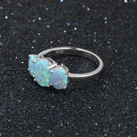 Vente en gros d'anneaux en argent sterling 925 avec trois pierres ovales en opale, élégant anneau de mode en pierres précieuses pour femmes, bijoux