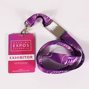 مخصص مطبوع بالألوان مع فتاحة زجاجات لموظفي المعرض بطاقة معرف OEM سعر المصنع - Product Image 5