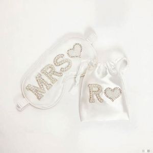 Préparation de la Mariée, Masque de Nuit pour la Mariée, Ensemble de Pyjama de Mariée, Cadeau pour la Fête de Mariage - Perles, Cadeau de Douche Nuptiale pour la Mariée - Product Image 1