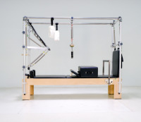 Table de Pilates Cadillac Trapeze Standard en Érable Massif, Ensemble Complet avec Sangles et Ressorts Suspendus pour Studios de Pilates Certifiés