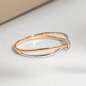CAOSHI Dainty Two Tone Plated Twist Design Sparkling Round Zircon Anillos finos para compromiso nupcial CZ Anillos Joyería para mujeres - Product Image 2