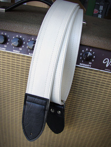 Correa de guitarra de cuero personalizada, correas de guitarra de cuero vegano suave, correa de guitarra de poliéster, correa de guitarra clásica, cierre de correa de guitarra, correa de hombro - Product Image 6