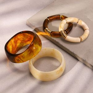Bracelets en résine acrylique pour l'automne et l'<span class=keywords><strong>hiver</strong></span>, style européen et américain, bijoux de poignet pour femmes, mode de niche, style urbain - Product Image 4