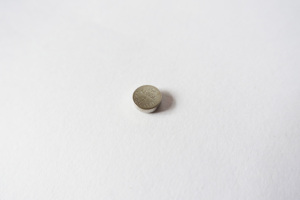 High Power Alkaline Button <b>Coin</b> Cell <b>Battery</b> AG9 LR936 1.5V for Toys Consumer Electronics Watch Remote Control - Product Image 2