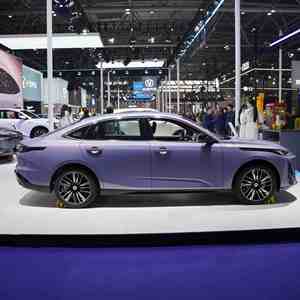 Changan Eado <span class=keywords><strong>Automobile</strong></span> PLUS 2026, voiture compacte 1.5L, essence, manuelle, édition luxe, prix réduit 2025 - Product Image 5