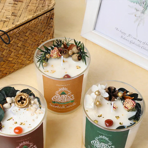 AIKUN Bougies parfumées de Noël personnalisées en verre de luxe avec fleurs séchées, cire de soja à la vanille et huiles essentielles, marque privée - Product Image 1
