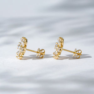 Prêt à Expédier Poire Cut Lab Diamants Boucles D'oreilles En Or Massif <span class=keywords><strong>Moulin</strong></span> À <span class=keywords><strong>Vent</strong></span> Lab Grown Diamonds 18k Or 2ct Boucles D'oreilles Stud Flower Design - Product Image 3