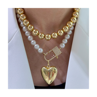 Collier tendance punk avec pendentif cœur en perles d'imitation et diamants exagérés, plaqué or, pour femme, idéal pour un anniversaire