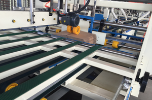 Ligne de production de pliage et collage entièrement automatique pour boîtes, machine de pliage et collage de carton ondulé - Product Image 5