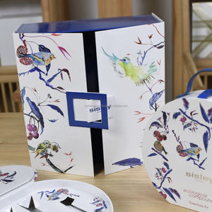 Boîte rigide de luxe à double ouverture personnalisée pour ensemble de soins de la peau avec insert et porte magnétique - Product Image 4