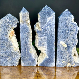 Vente en gros, promotion exceptionnelle : Piliers en cristal de corail bleu de haute qualité, sculptés et polis à la main, pour la décoration intérieure. - Product Image 1