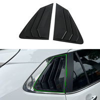 Accessoires de voiture en fibre de carbone ABS, décoration extérieure de la fenêtre arrière de la voiture, couvre-coins triangulaires latéraux, garniture pour TOYOTA Yaris Cross 2024