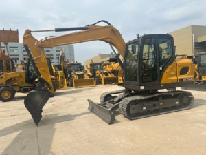 Brand New 75GA 7.5Ton Compact Crawler <b>Digger</b>, Reliable Excavator with Dozer Blade for Municipal Road Projects - Product Image 4
