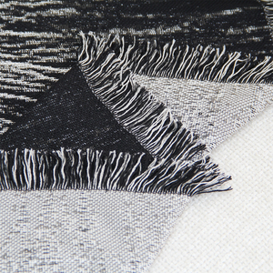 <span class=keywords><strong>Tapisserie</strong></span> Jacquard Motif Lion Noir et Blanc Dessin Animé, Couverture en Tissu Tissé Personnalisé, Décoration Murale Premium pour la Maison, Quatre Saisons - Product Image 5