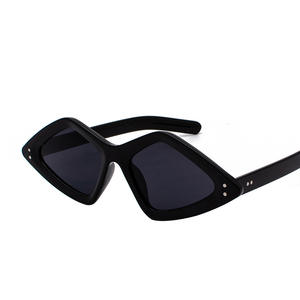 Lunettes de soleil Catwalk pour femmes, en forme de diamant, nouvelle collection, vente en gros - Product Image 4