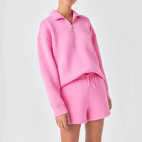 Ensemble deux pièces personnalisé pour femmes grandes tailles : sweat-shirt brodé uni à fermeture éclair 1/4 et short de sport évasé