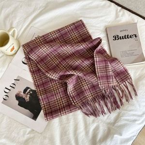 Écharpes d'hiver de haute qualité en gros, écharpes en laine 100% australiennes pour femmes, châles longs rayés classiques pour femmes seniors - Product Image 6