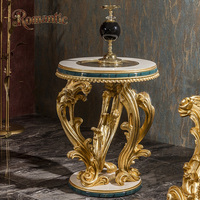 Ensemble de canapés en éponge dorée royale classique européenne, salon, luxe, tissu en velours blanc, bois, grand canapé, ensemble de meubles sur mesure