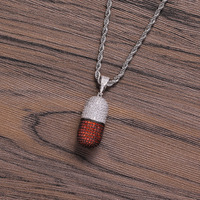 Délicat Glacé Diamant Vis Ouvert Pilule Capsule Hip Hop Pendentif Collier À La Mode Plaqué Or Lien Chaîne Principalement Fait En Laiton Bijoux