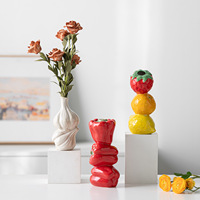 Vases en céramique de Dehua, nouveau style, en forme de fruits et légumes, créatifs, de style européen, cuits à haute température (Bisque)