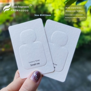 Carta Test per Profumi Personalizzata con Goffratura, Etichetta Invisibile Sensibile all'Acqua in Cartoncino Patinato Versatile - Product Image 6