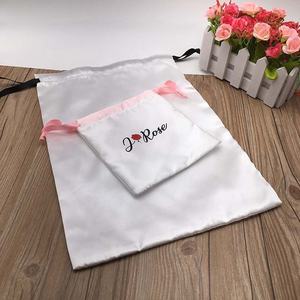 Özel Logo İpli İç Giyim Keseleri Saten Çantalar Özel Renk Özel Boyut Serigrafi Baskılı Ambalaj Mücevher Toz Torbası - Product Image 1