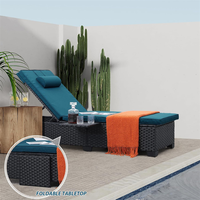 Ensemble de chaises longues de patio en osier modernes, inclinables et réglables, avec porte-gobelets latéraux pour piscine, jardin, plage